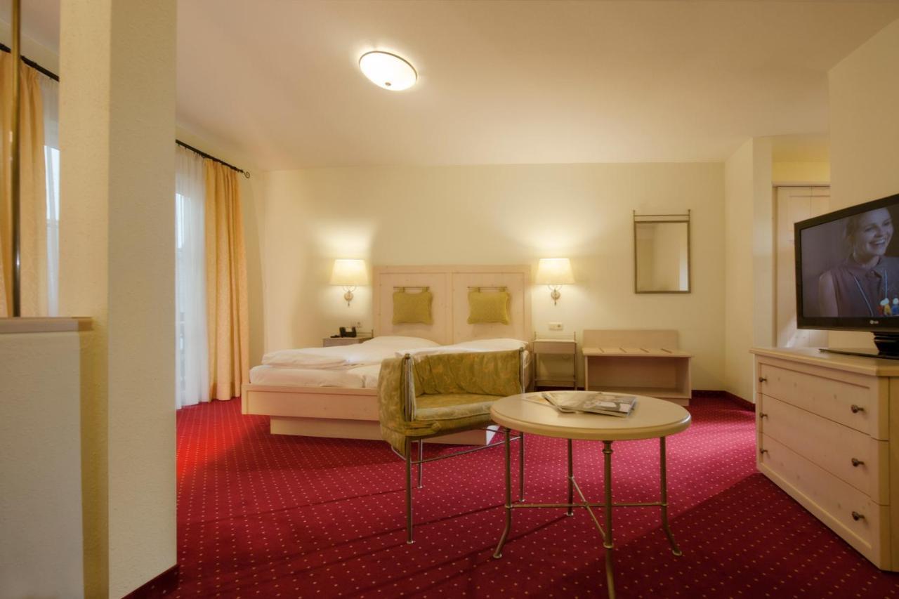 Hotel-Gasthof Beim Boeckhiasl Neukirchen an der Vockla Ngoại thất bức ảnh